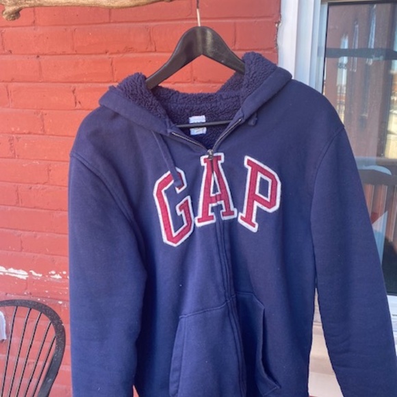 Sweat Gap - Picture 2 of 2